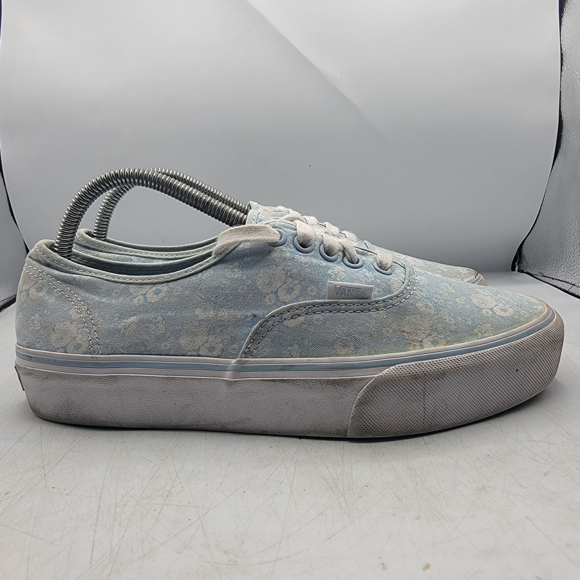 Vans Vans Womens 10 Light Blue Floral Platform Sneaker Shoes Casu Size US 10 / IT 40 - 13 Thumbnail