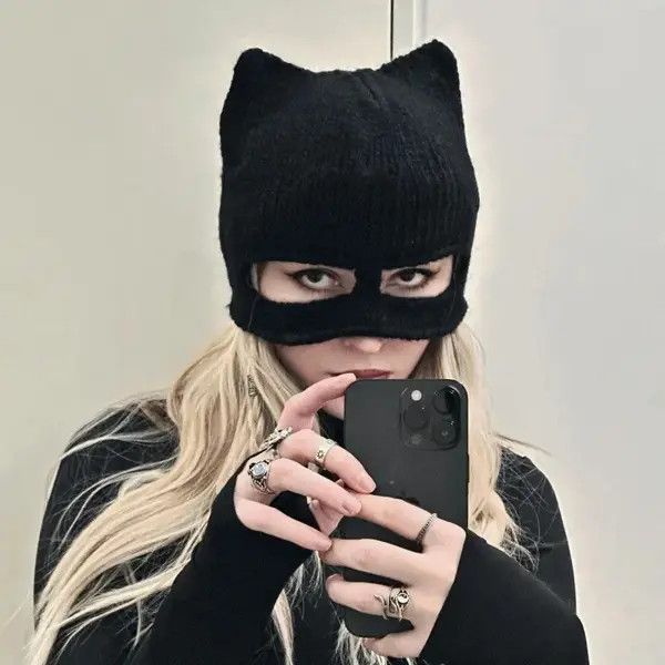 VIBE Hand Knitting Bat Hat Size ONE SIZE - 1 Thumbnail