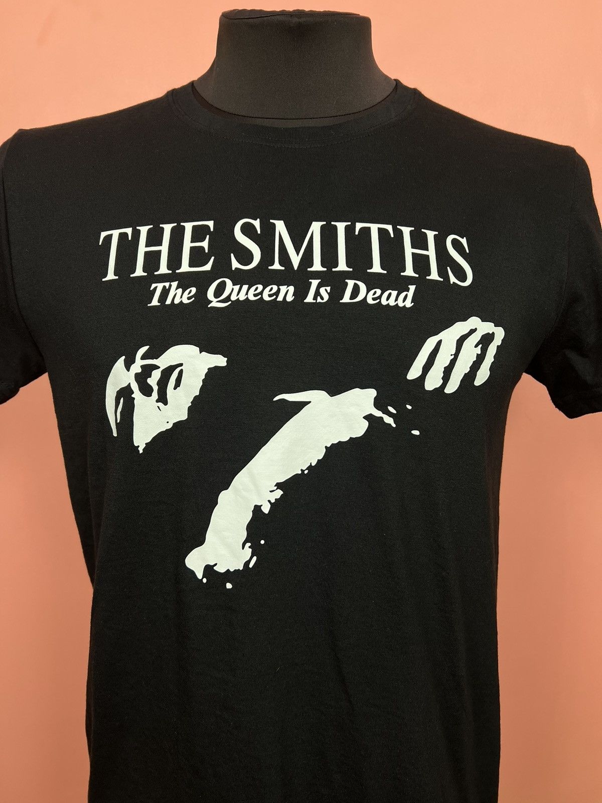 Band Tees The smiths is dead queen is dead rock shirt tee printed Size US S / EU 44-46 / 1 - 3 Thumbnail