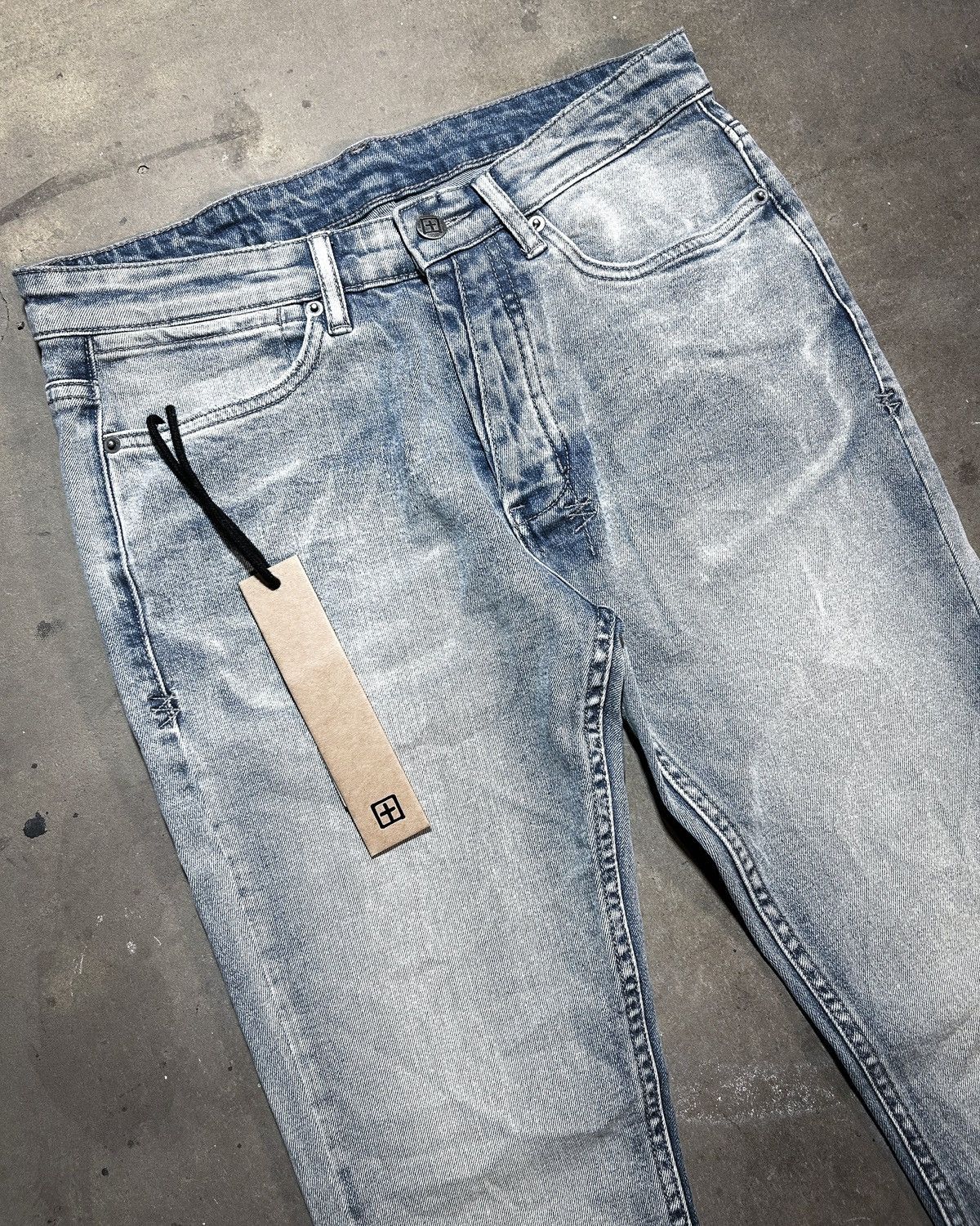 Ksubi LIGHT WASH BLUE VAN WINKLE DENIM Size US 32 / EU 48 - 6 Thumbnail