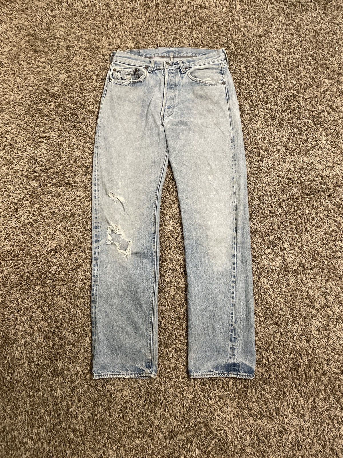 Image of Levis x Levis Vintage Clothing Vintage 80's Usa Levi 501 Premium Wash Redline Jeans in Washed Light