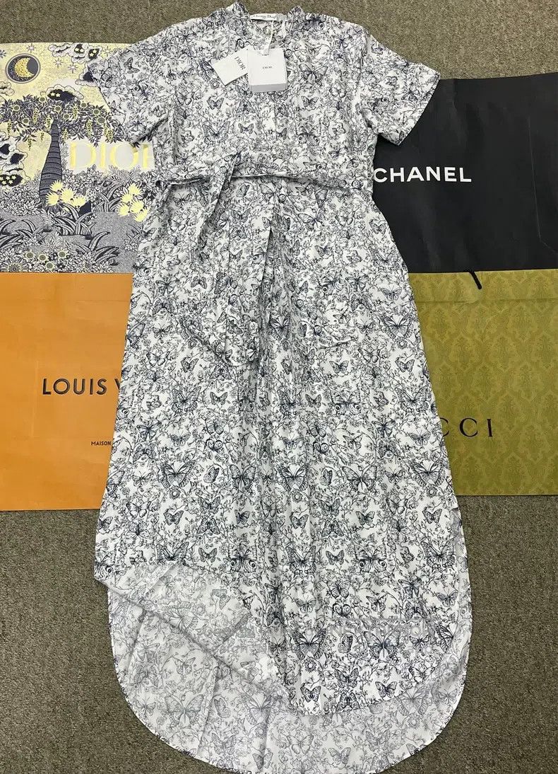 Dior Dior 25 Spring and Summer Butterfly Print Long-banded Silk Size XS / US 0-2 / IT 36-38 - 1 Thumbnail