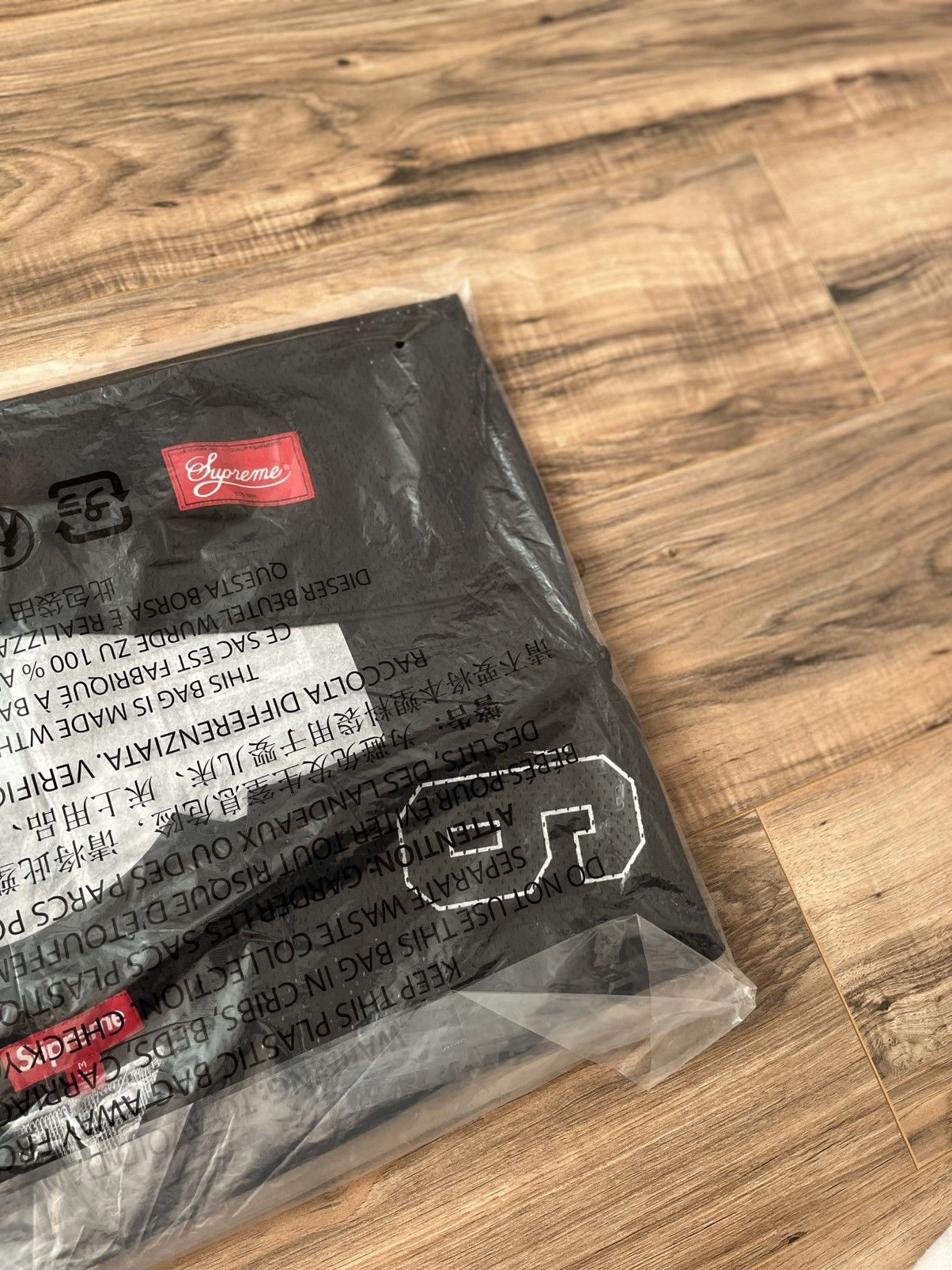 Supreme Supreme Sequin Football Jersey Size US M / EU 48-50 / 2 - 13 Thumbnail