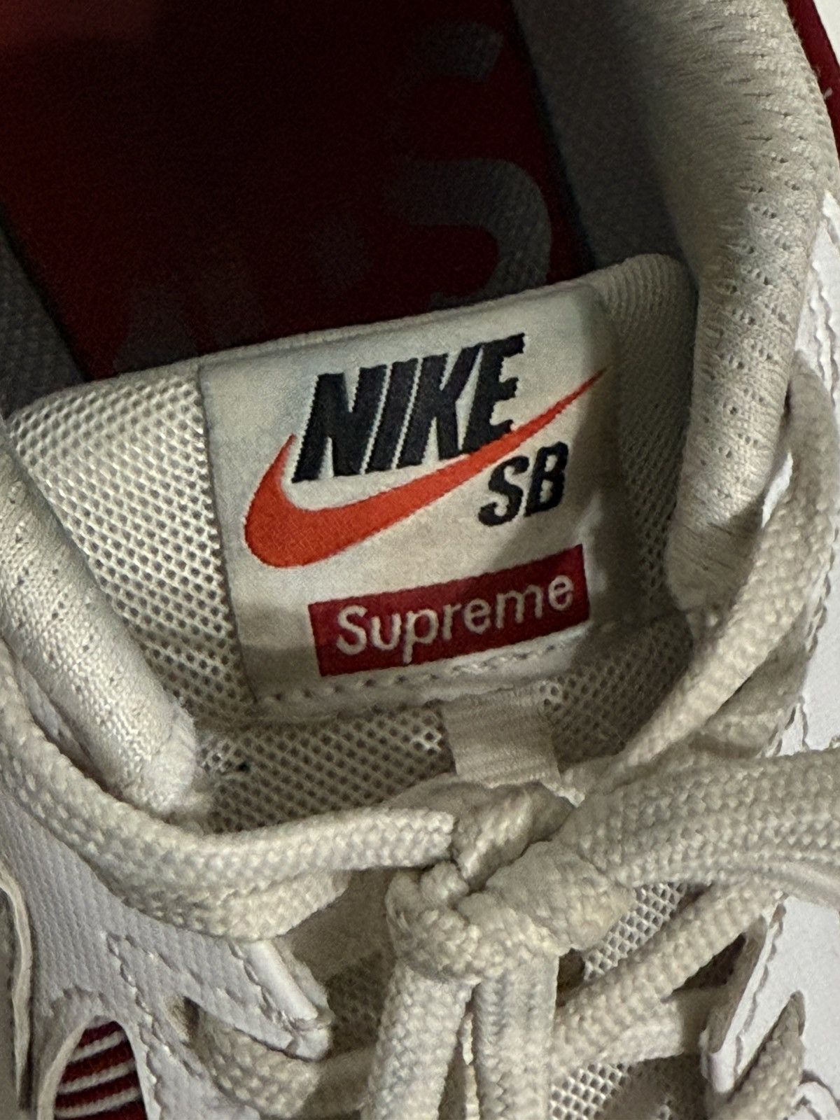 Nike × Supreme Supreme x Nike Gato SB Low White Size US 8 / EU 41 - 5 Thumbnail