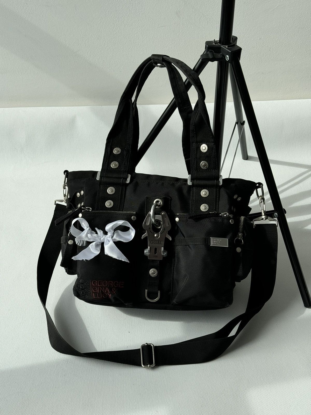 George Gina & Lucy × Japanese Brand Very Rare George Gina & lucy Y2k Alyx Bag Crossbody Handbag Size ONE SIZE - 4 Thumbnail