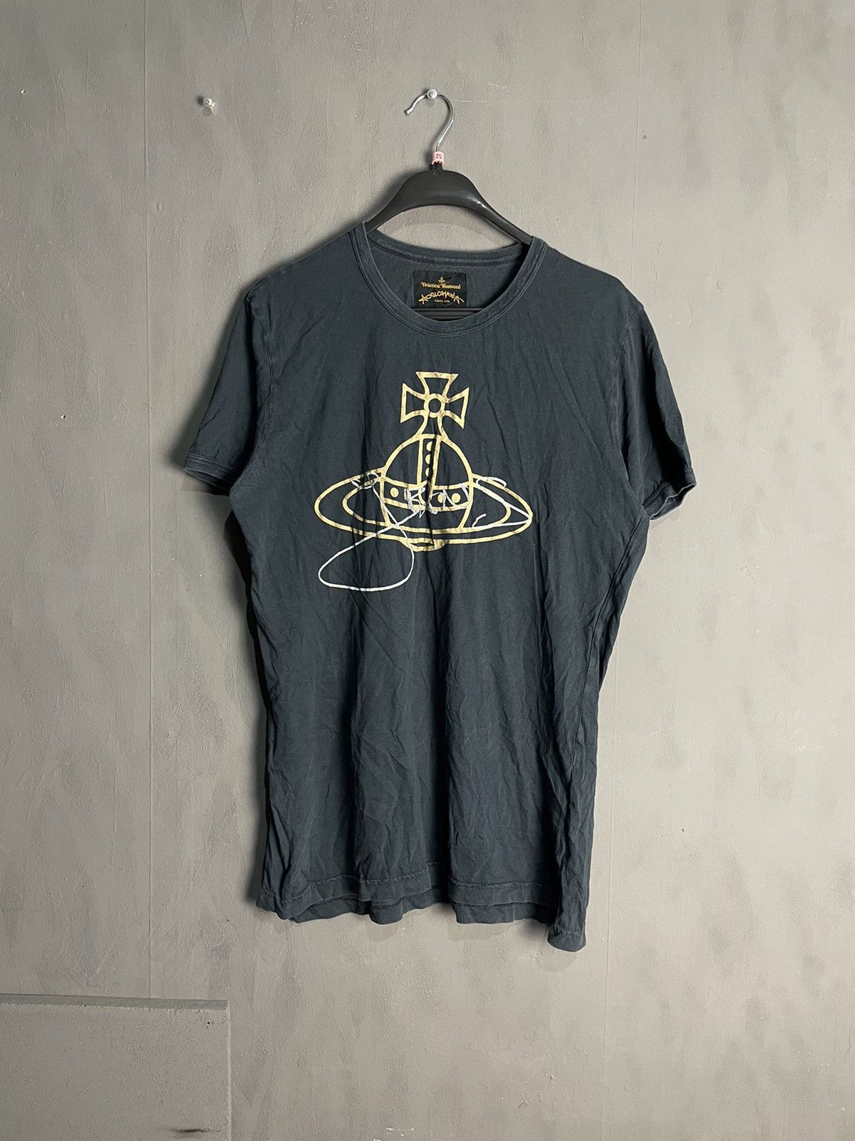 Vivienne Westwood Vivienne Westwood T-Shirt Rare Retro Hype Y2K london Size US L / EU 52-54 / 3 - 1 Thumbnail