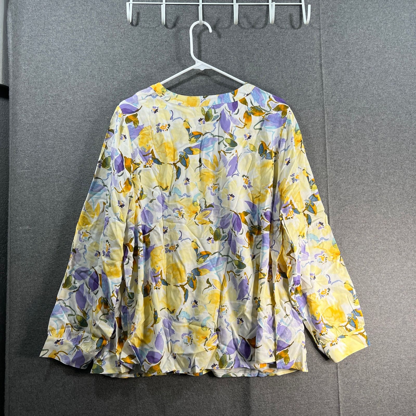 Denim & Co. Denim & Co. Floral Printed V-Neck Blouse with Side Slits Size XL / US 12-14 / IT 48-50 - 2 Thumbnail