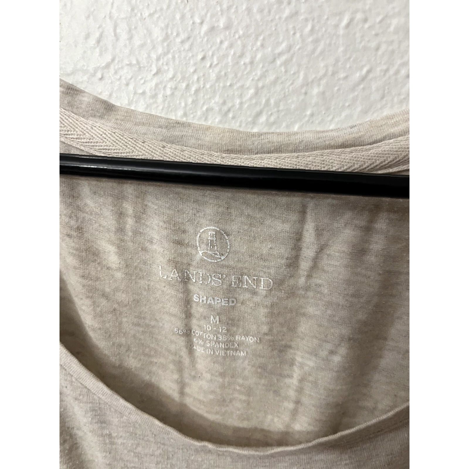 Lands' End Lands' End Shaped Fit Womens M Beige Long Sleeve Shirt Crewneck Top Cotton Regular Size Type T-Shirt Women Modern Classic Spring Size M / US 6-8 / IT 42-44 - 3 Thumbnail