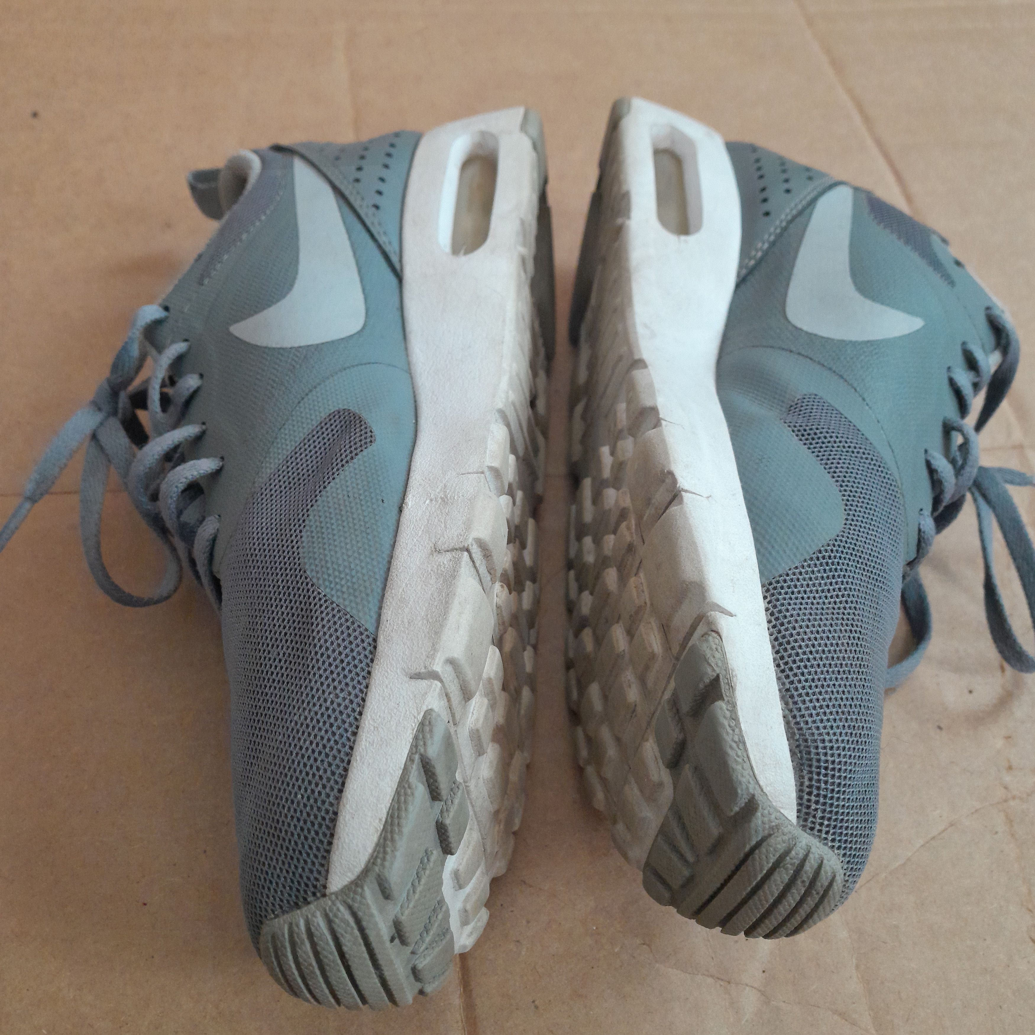 Nike ike Women’s Air Max Tavas Gray Running Shoes Size US 5.5 / IT 35.5 - 7 Thumbnail