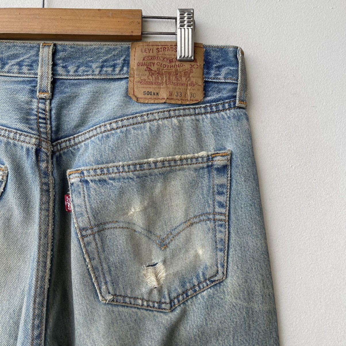 Levi's Vintage 90s Levi's 501xx Denim Jeans Thrashed Distressed Size US 33 - 10 Thumbnail
