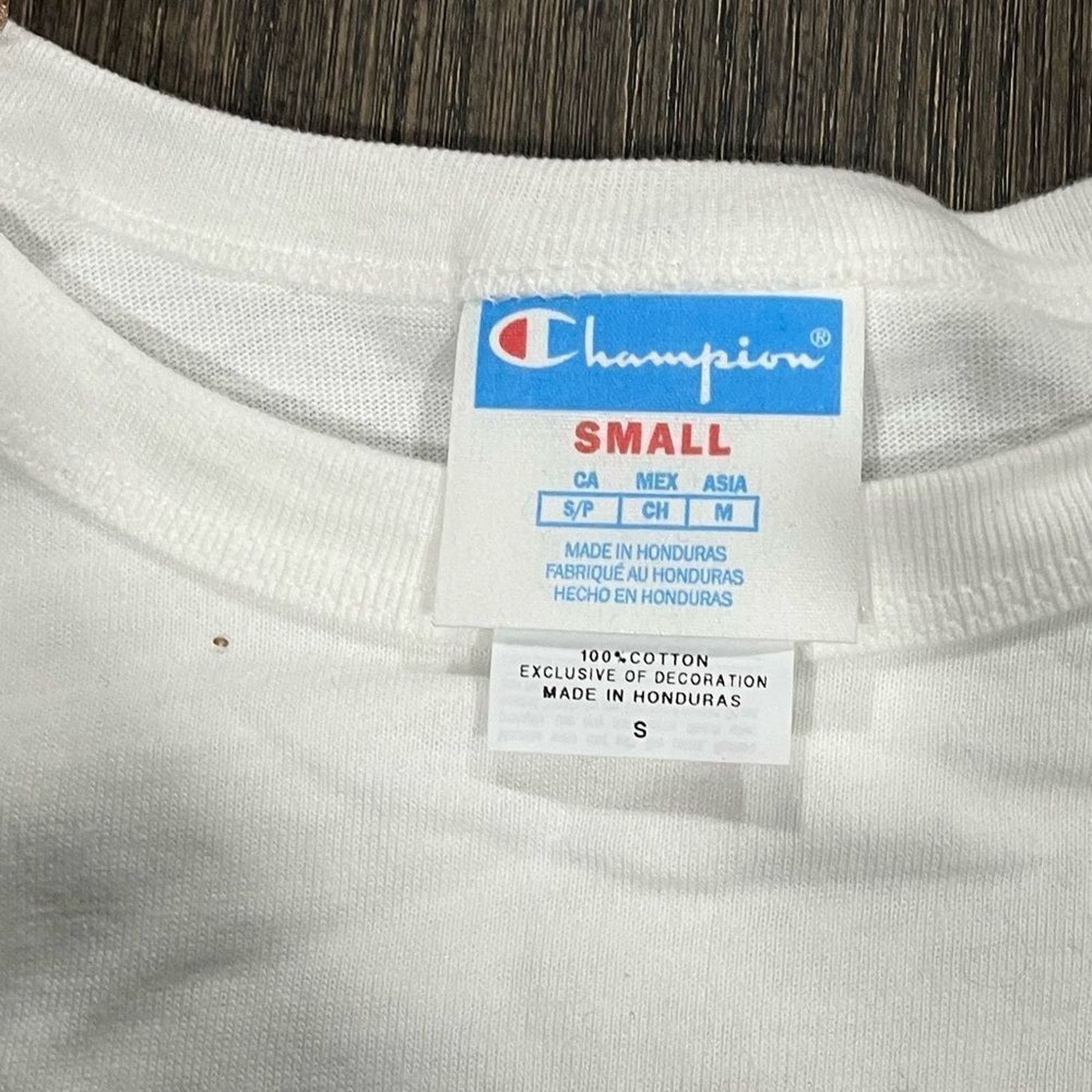 Champion NWT Champion White Graphic Crop Top - Size S Size S / US 4 / IT 40 - 3 Thumbnail