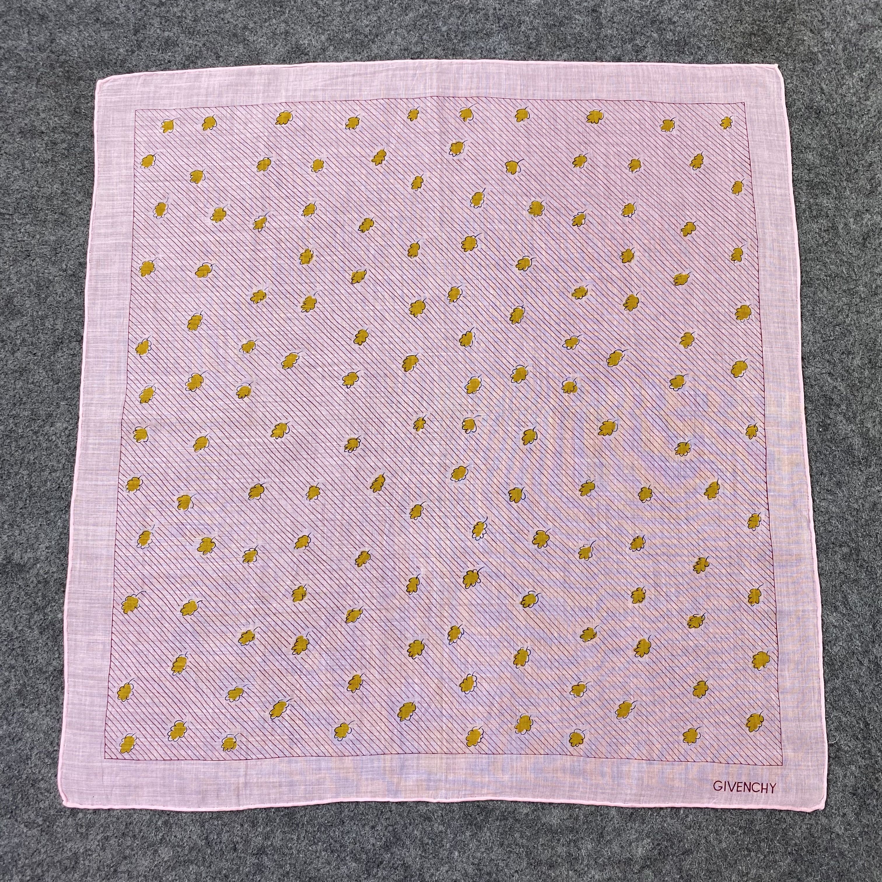 Givenchy Givenchy Handkerchief / Bandana / Neckerchief-B2199 Size ONE SIZE - 3 Thumbnail
