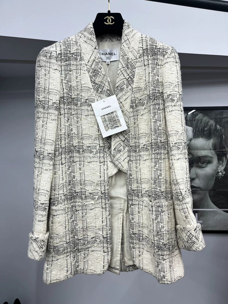 Chanel Chanel Black and White Plaid Woven Long Coat Size US M / EU 48-50 / 2 - 1 Thumbnail
