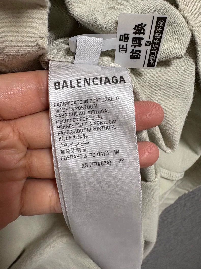 Balenciaga Balenciaga Cracked Print Coca-Cola T-Shirt Size XS Size US XS / EU 42 / 0 - 4 Thumbnail