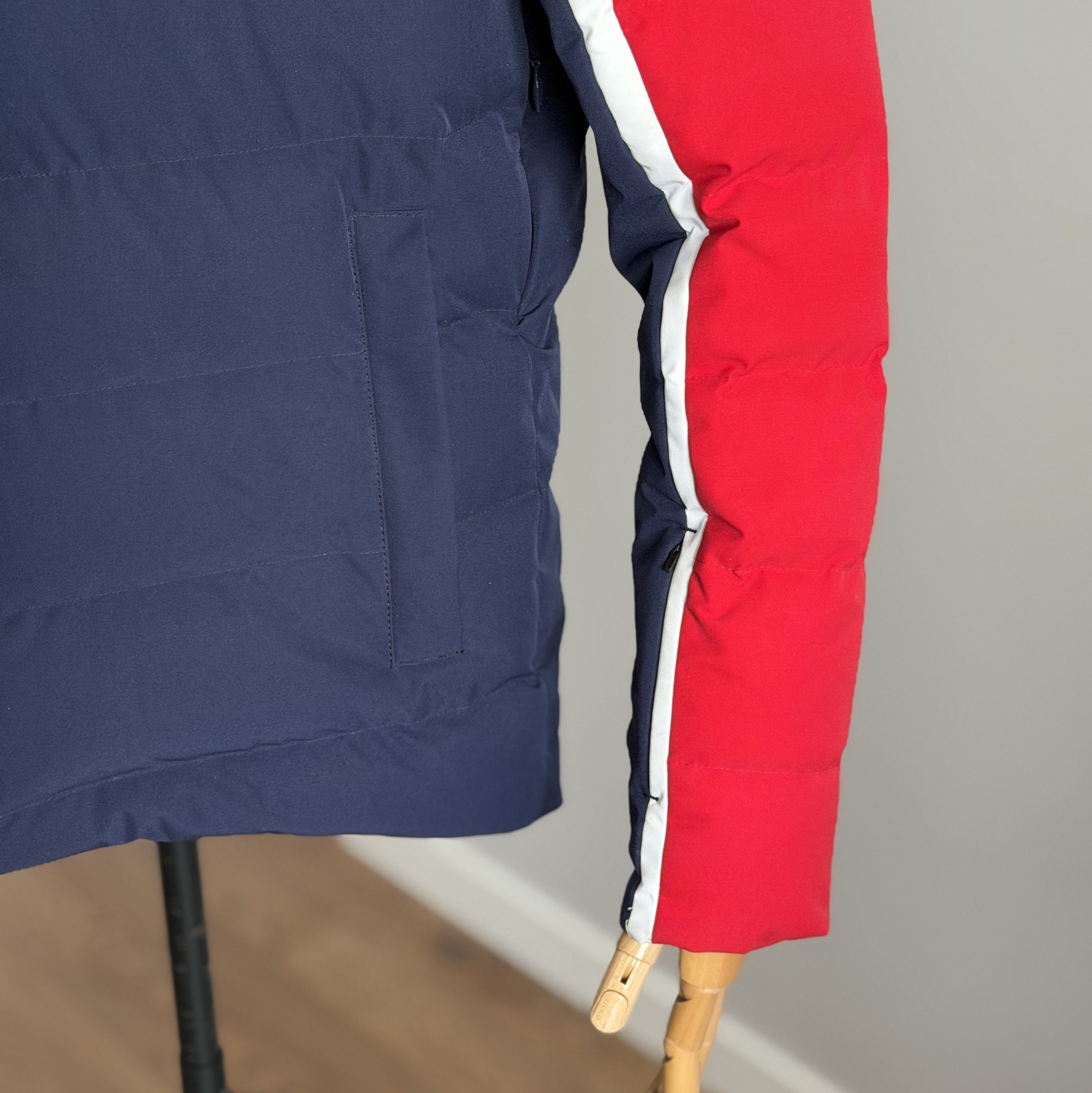 Descente DESCENTE Carter Ski Hooded Jacket Electric Red Dark Night Size US L / EU 52-54 / 3 - 4 Thumbnail