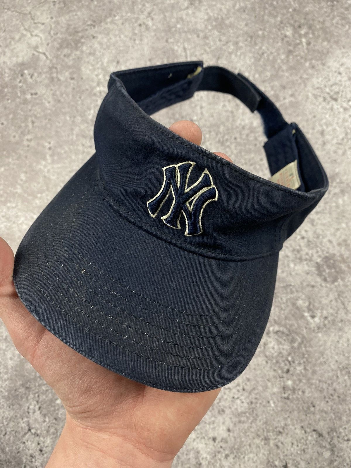 New Era × New York Yankees New York Yankees Visor New Era Denim Cap Style One Size Size ONE SIZE - 2 Thumbnail