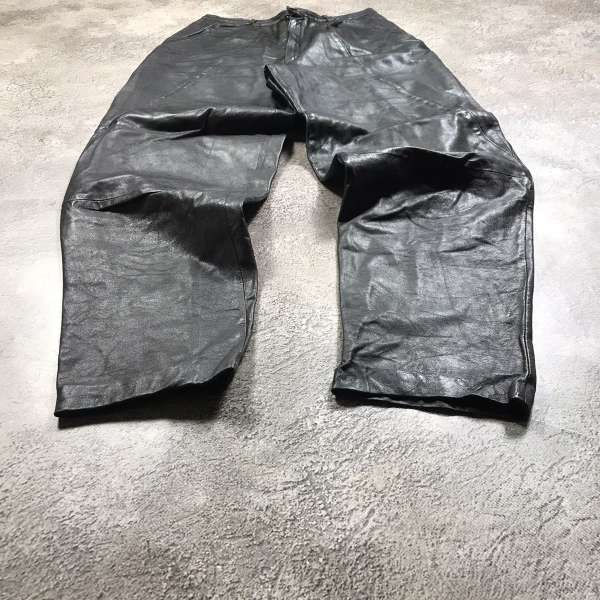 Vintage Vintage Y2K Baggy Leather Biker Pants Streetwear Thrashed 29 Size US 29 - 1 Thumbnail