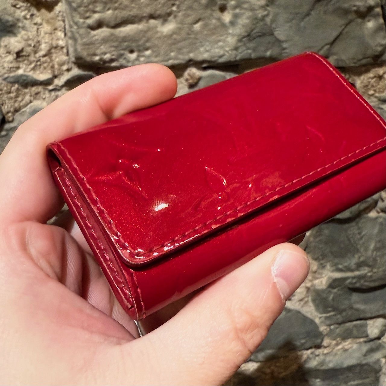 Louis Vuitton Louis Vuitton Vintage Red Vernis Monogram 4 Key Holder Size ONE SIZE - 18 Thumbnail