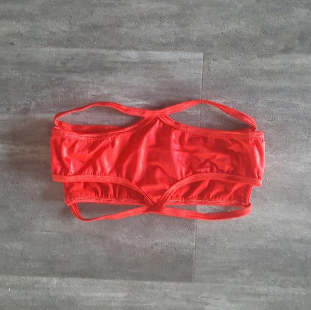Designer Red Risque Strapped Lovergirl Bandeau Size ONE SIZE - 1 Thumbnail