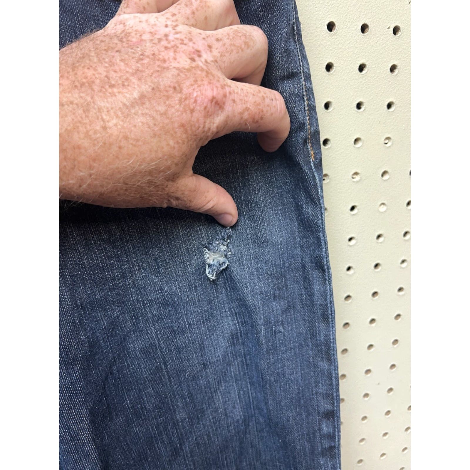 Vintage G-Star Raw Jeans 3301 Men’s Denim 32x32 Hole Distressed? No Pattern 5-Pocket Blue Regular Rise Mid Button Closure Jeans Size US 32 / EU 48 - 3 Thumbnail