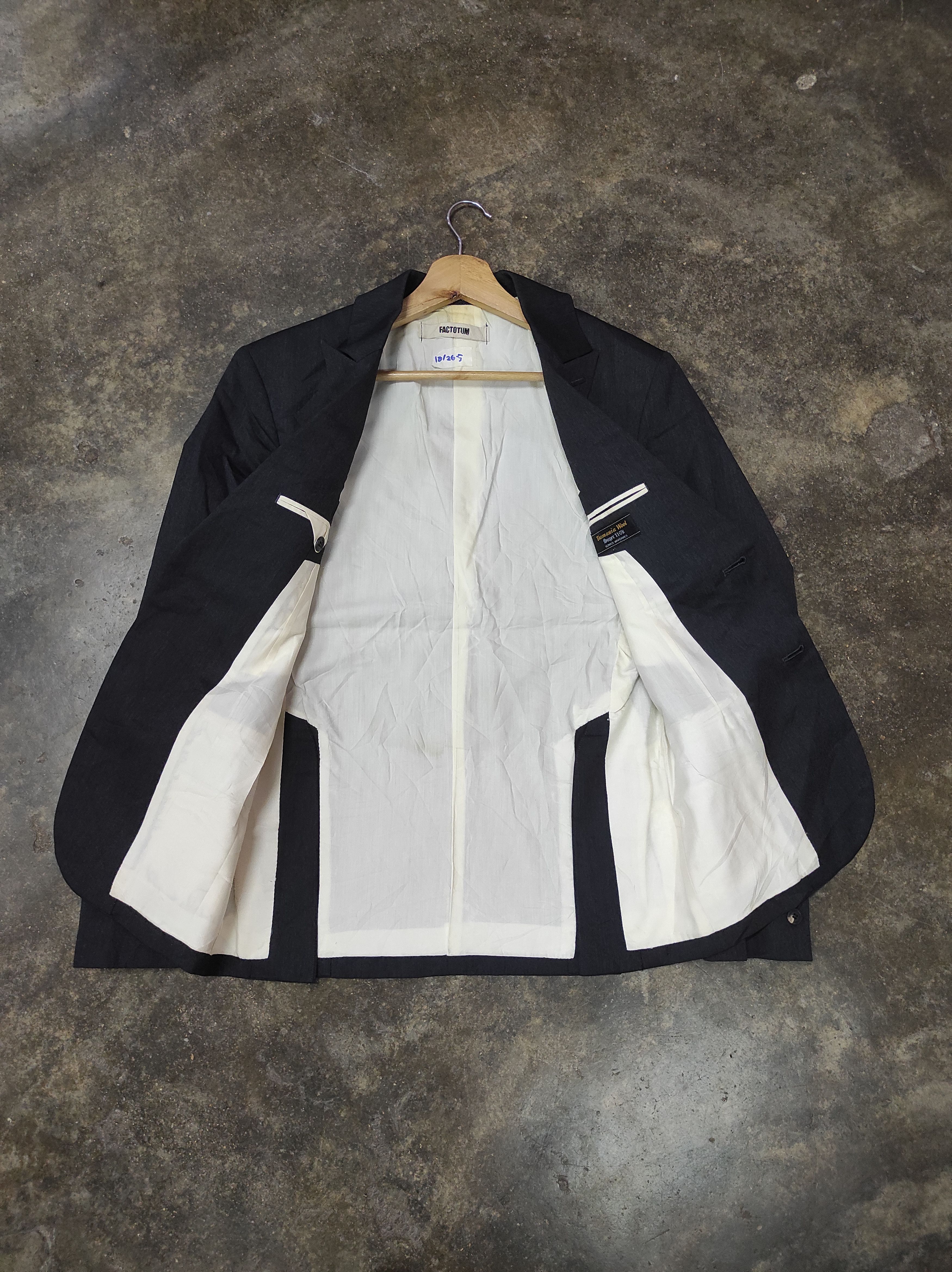 FACTOTUM × Japanese Brand FACTOTUM X SUPER 110% TASMANIA WOOL BLAZER JACKET Size 36R - 2 Thumbnail
