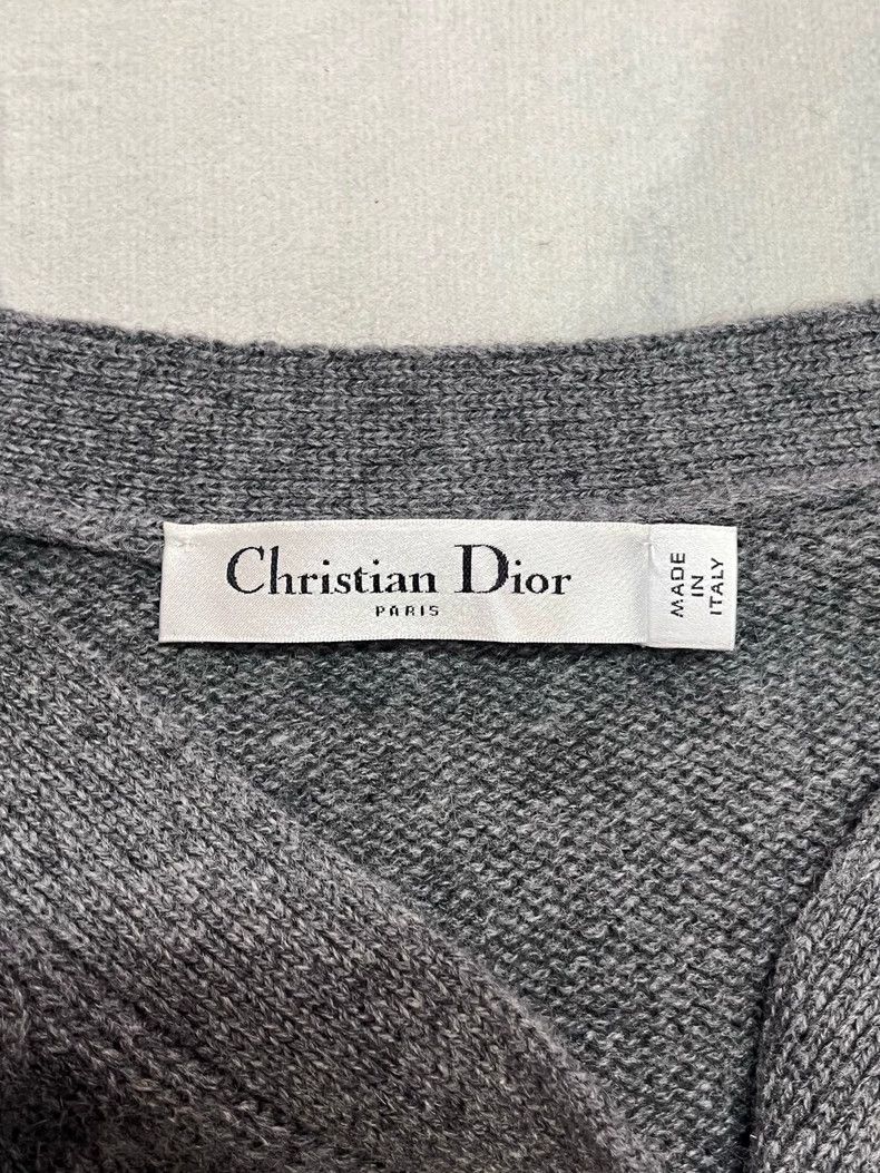 Dior Dior Gray CD pearl buckle cashmere cardigan sweater Size XS / US 0-2 / IT 36-38 - 3 Thumbnail