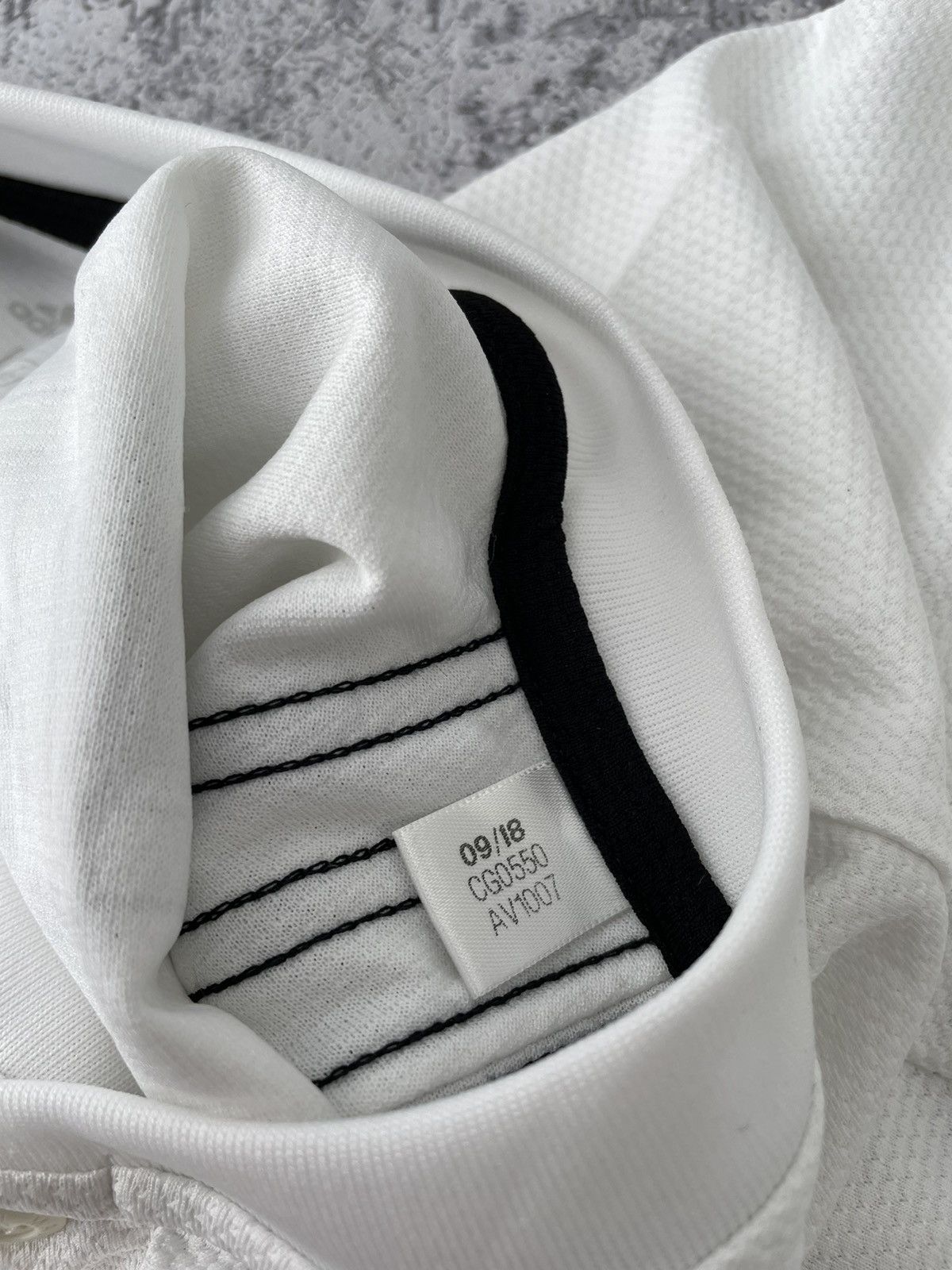 Adidas Real Madrid Adidas 2018/19 Fly Emirates Homme Jersey Size US L / EU 52-54 / 3 - 9 Thumbnail