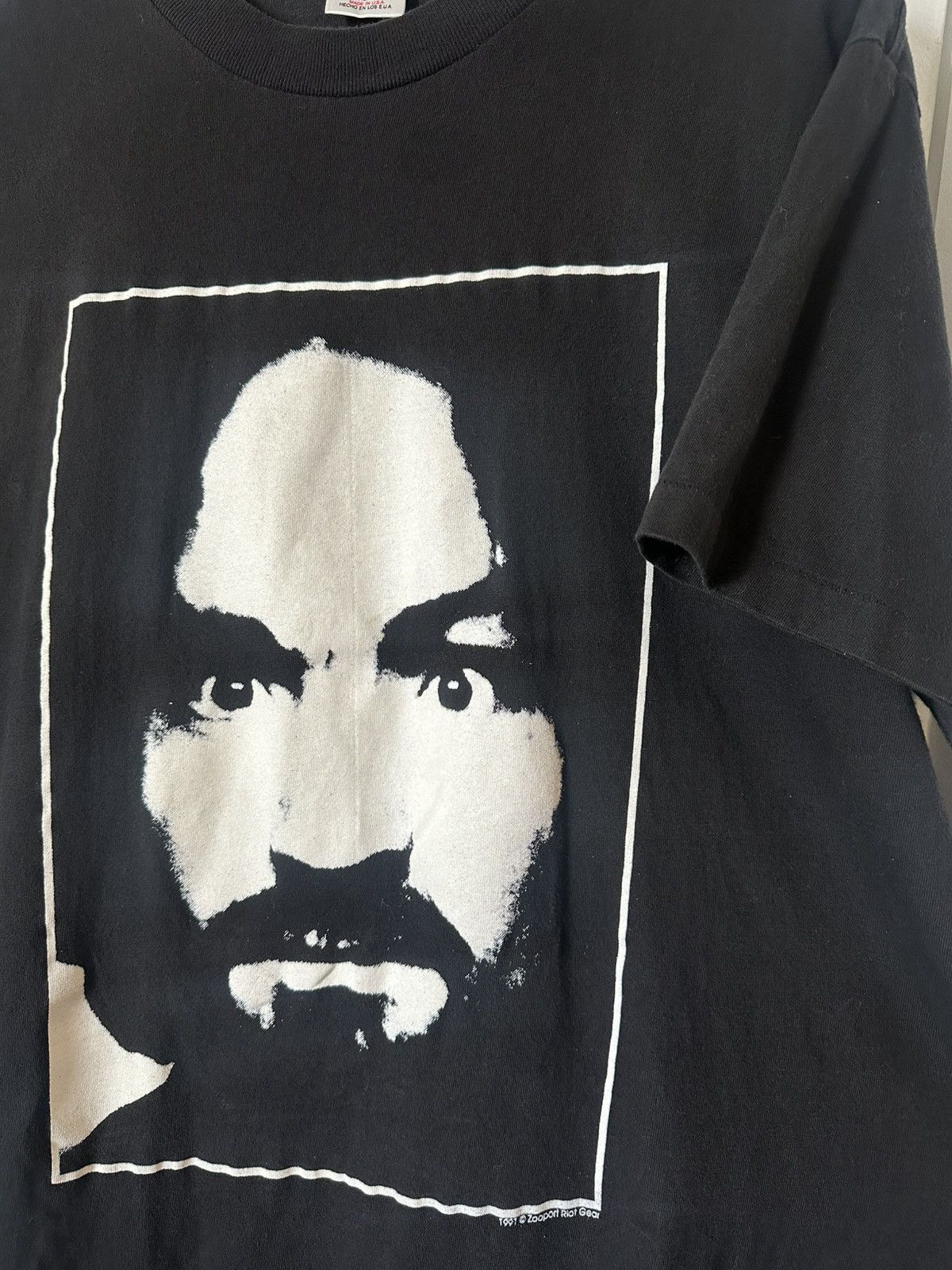 Vintage Charles Manson “charlie dont surf” t shirt Size US XL / EU 56 / 4 - 2 Thumbnail