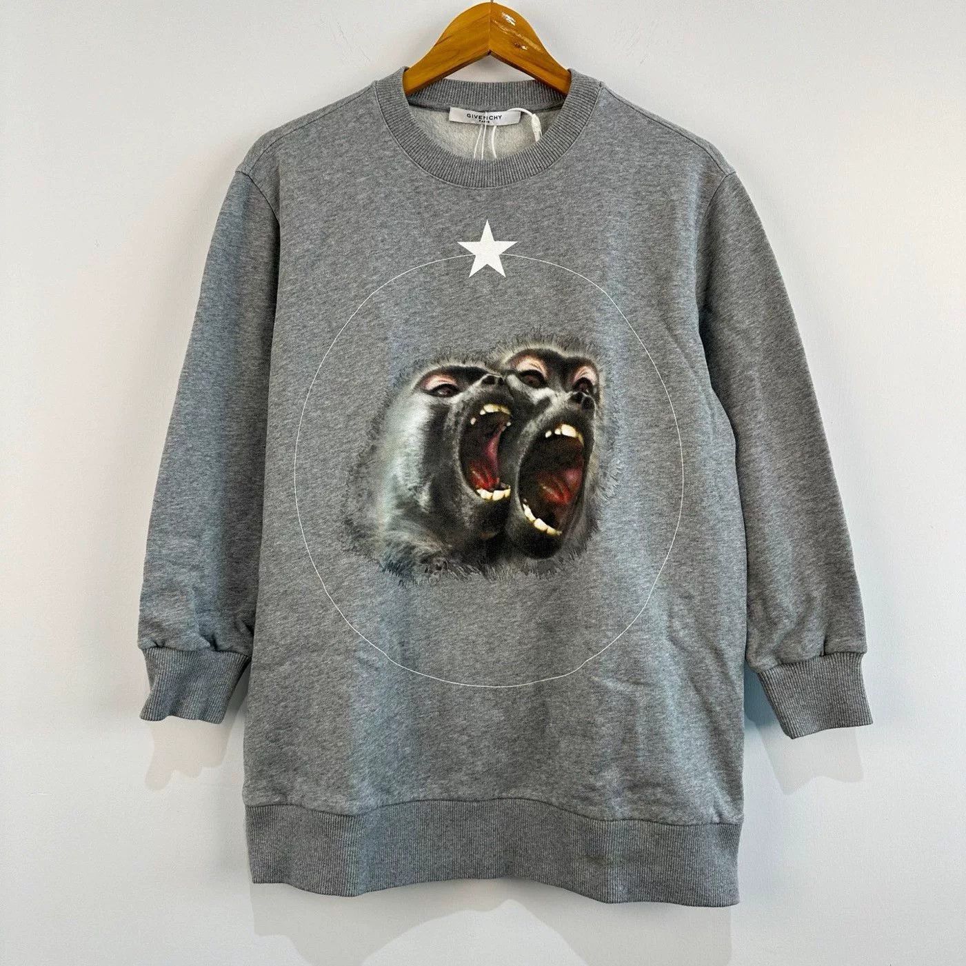Givenchy Givenchy Gray Sweatshirt Size M Size US M / EU 48-50 / 2 - 1 Thumbnail