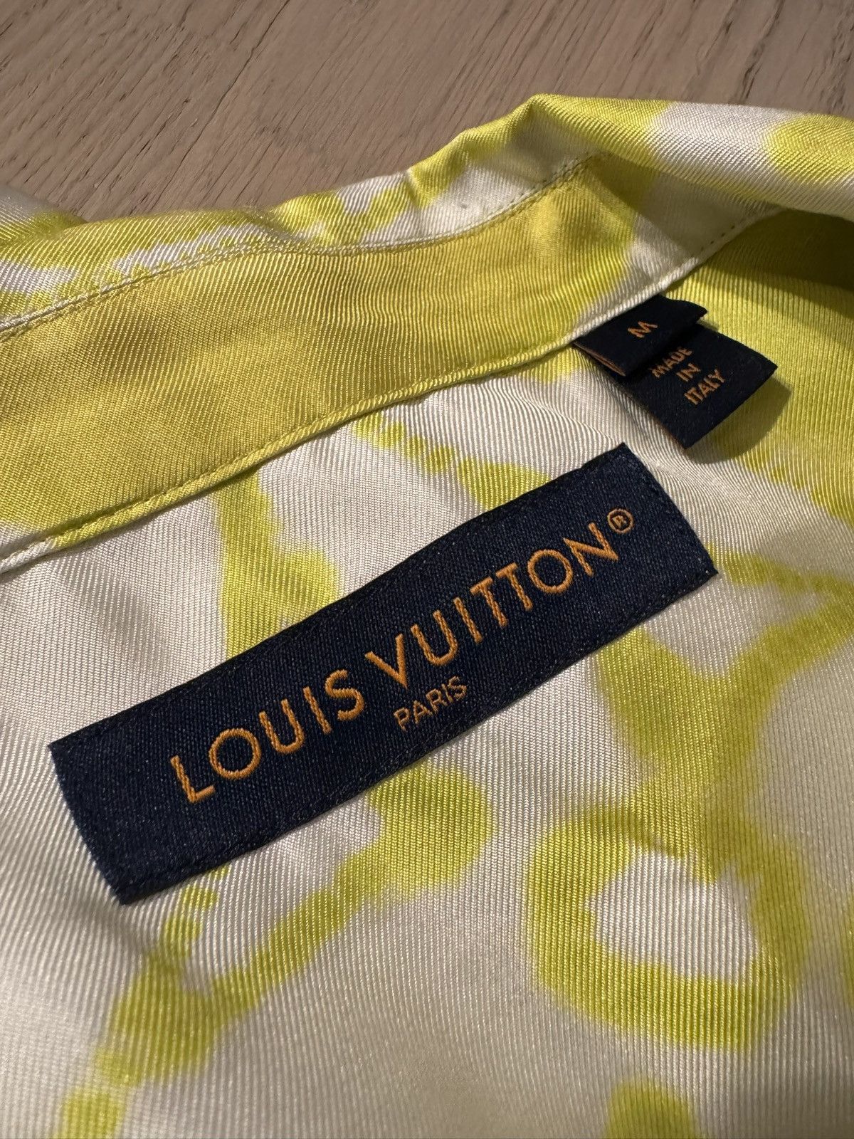 Louis Vuitton LOUIS VUITTON LV SHIBORI shirt see photos for tape measureme Size US M / EU 48-50 / 2 - 9 Thumbnail