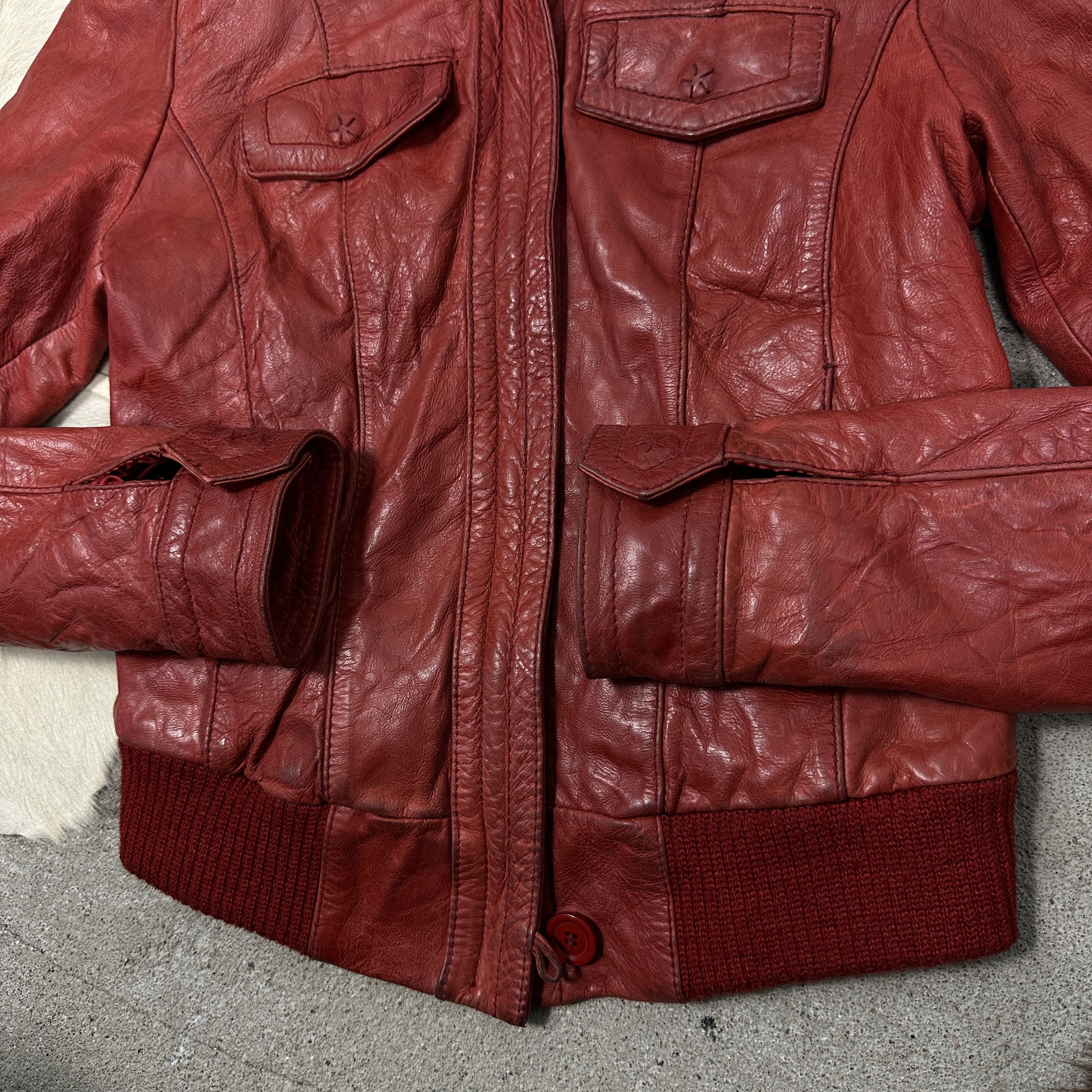 Vintage Vintage Leather Biker Moto Fitted Cherry Red Jacket 00s Size US M / EU 48-50 / 2 - 6 Thumbnail