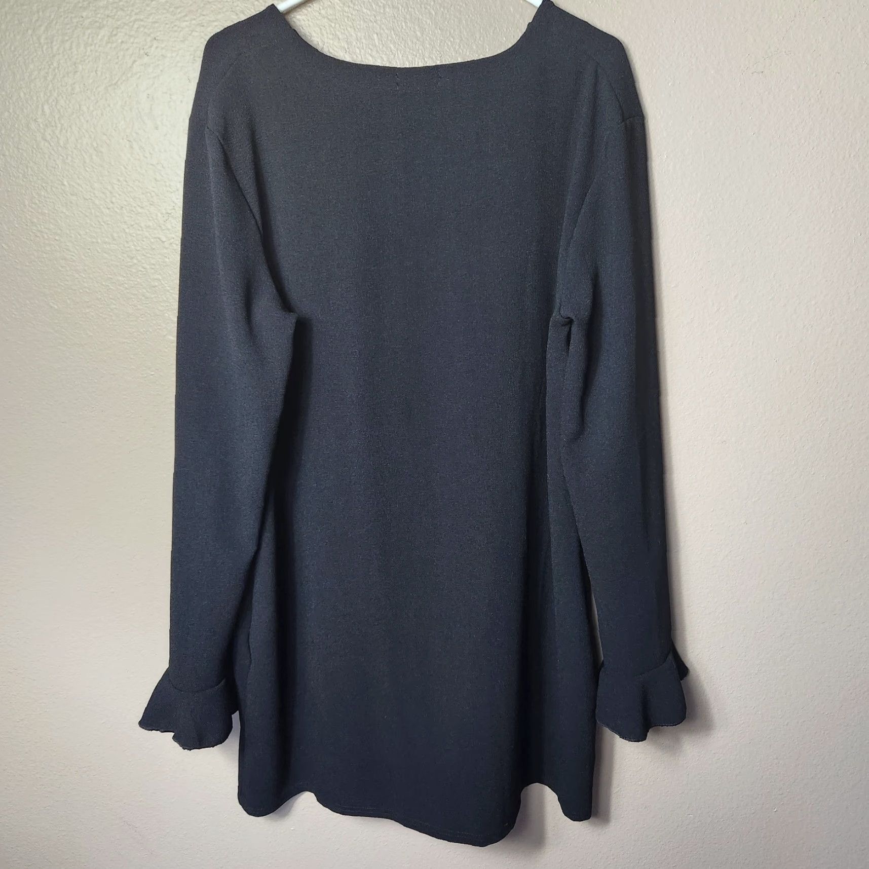 PrettyLittleThing Pretty Little Thing Dress Black Buttonfront Vneck Bell Sleeve Size 12 Womens NWOT Knee Length Polyester Shirt Dress Size XL / US 12-14 / IT 48-50 - 6 Thumbnail