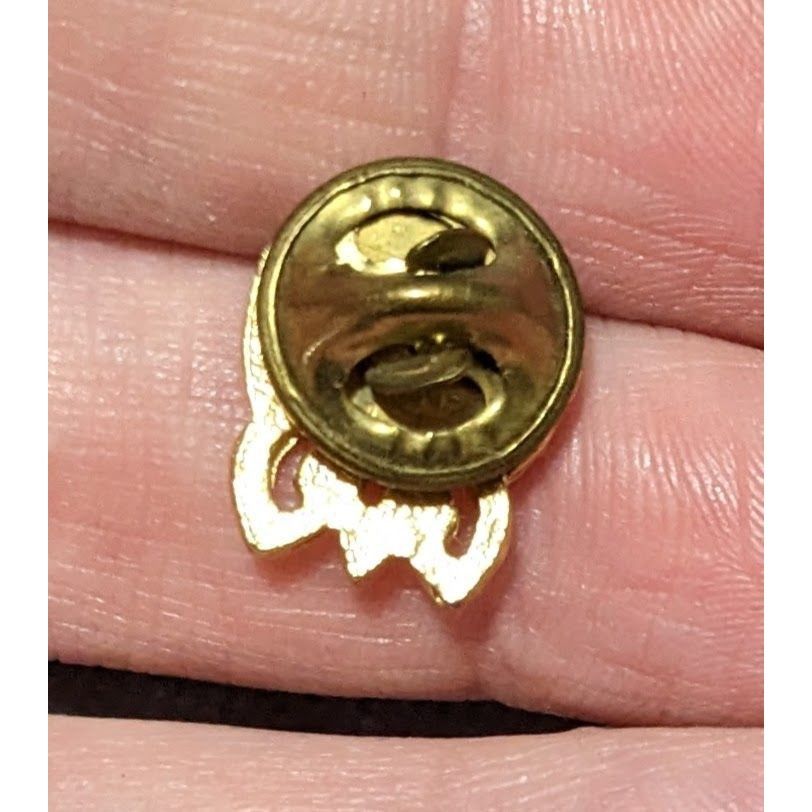 Other Vintage Religious Butterfly Cross Gold Tone Lapel Pin Size ONE SIZE - 4 Thumbnail