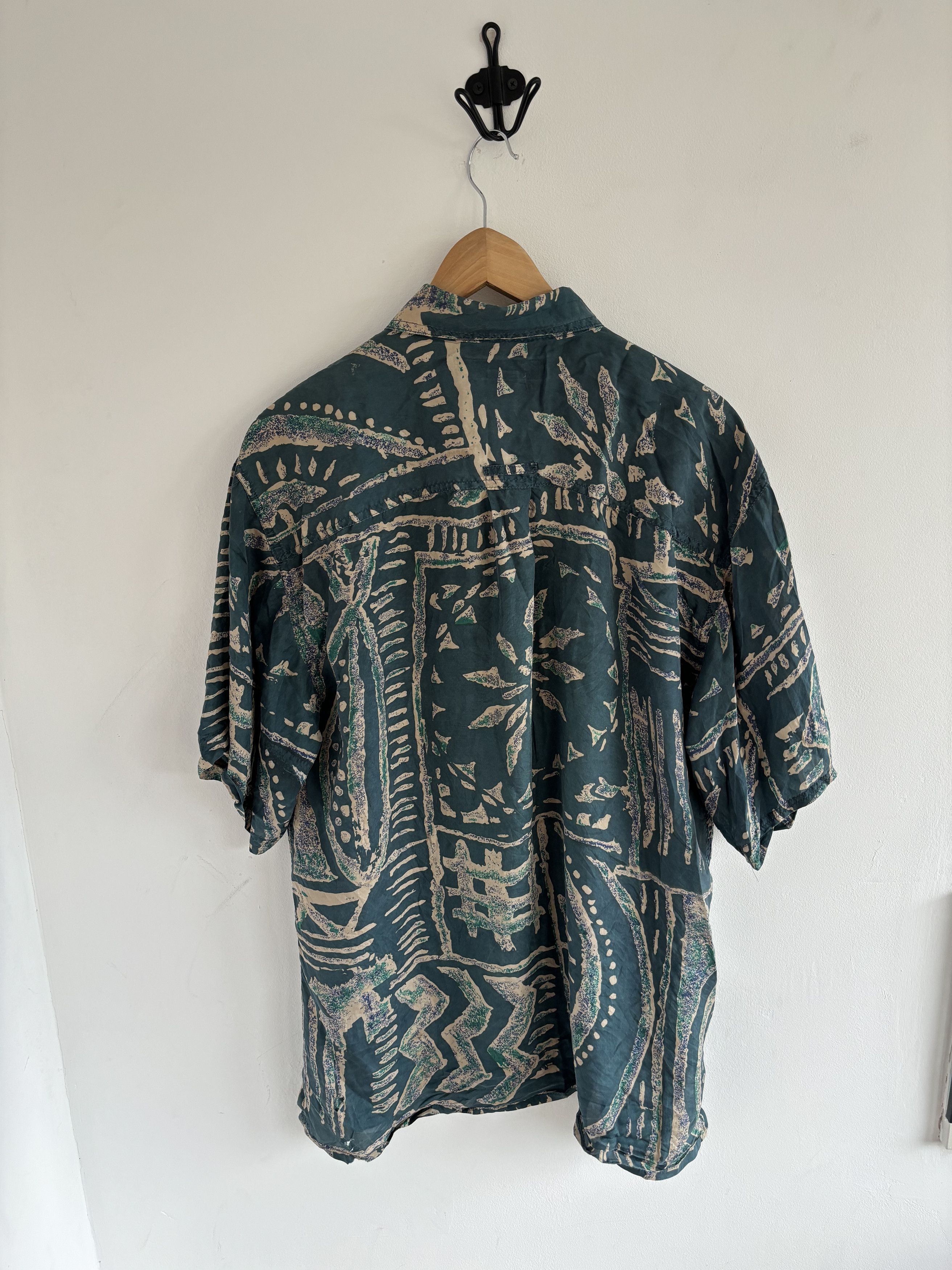 Japanese Brand × SikSilk × Vintage Vintage Silk Abstract Shirt Size US M / EU 48-50 / 2 - 7 Thumbnail