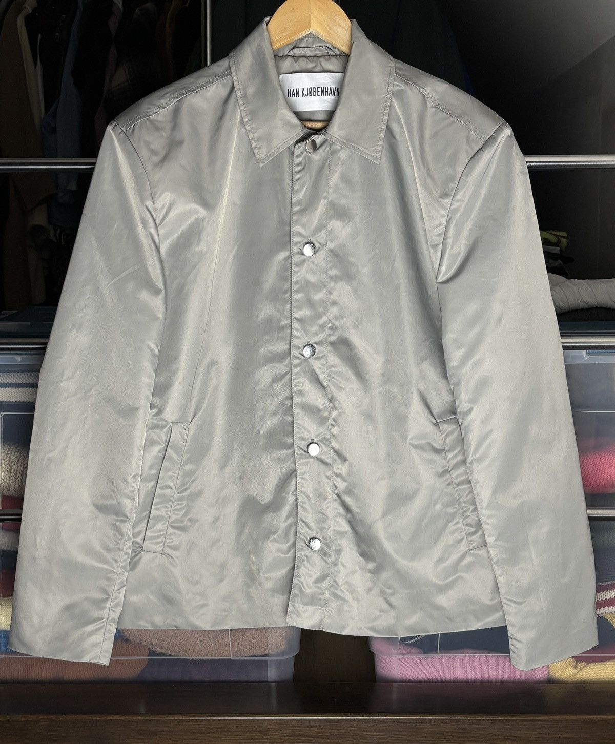 Han Kjobenhavn Han Kjobenhavn Shoulder Pads Coach Light Vintage Jacket Size US S / EU 44-46 / 1 - 1 Thumbnail