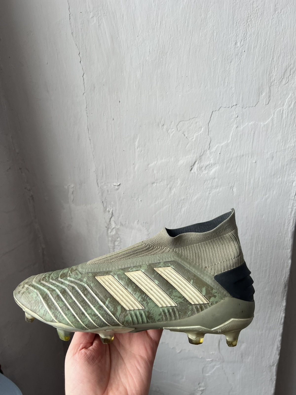 Adidas ADIDAS PREDATOR 19.1 FG LEGION GREEN SOCCER BOOTS US 6 Size US 8 / EU 41 - 5 Thumbnail