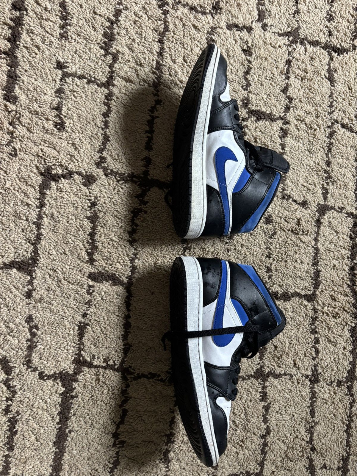 Nike Nike Air Jordan 1 Retro Royal Blue White Black Size 9.5 Size US 9.5 / EU 42-43 - 6 Thumbnail