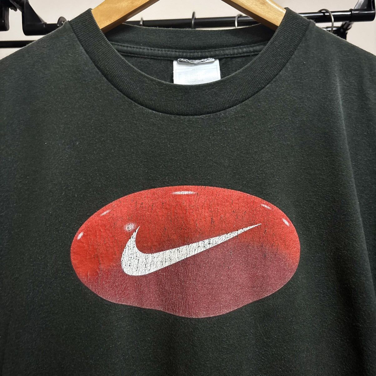Vintage Vintage 90’s 3D Logo Nike T-Shirt Grunge ERD Punk Y2K Size US S / EU 44-46 / 1 - 3 Thumbnail