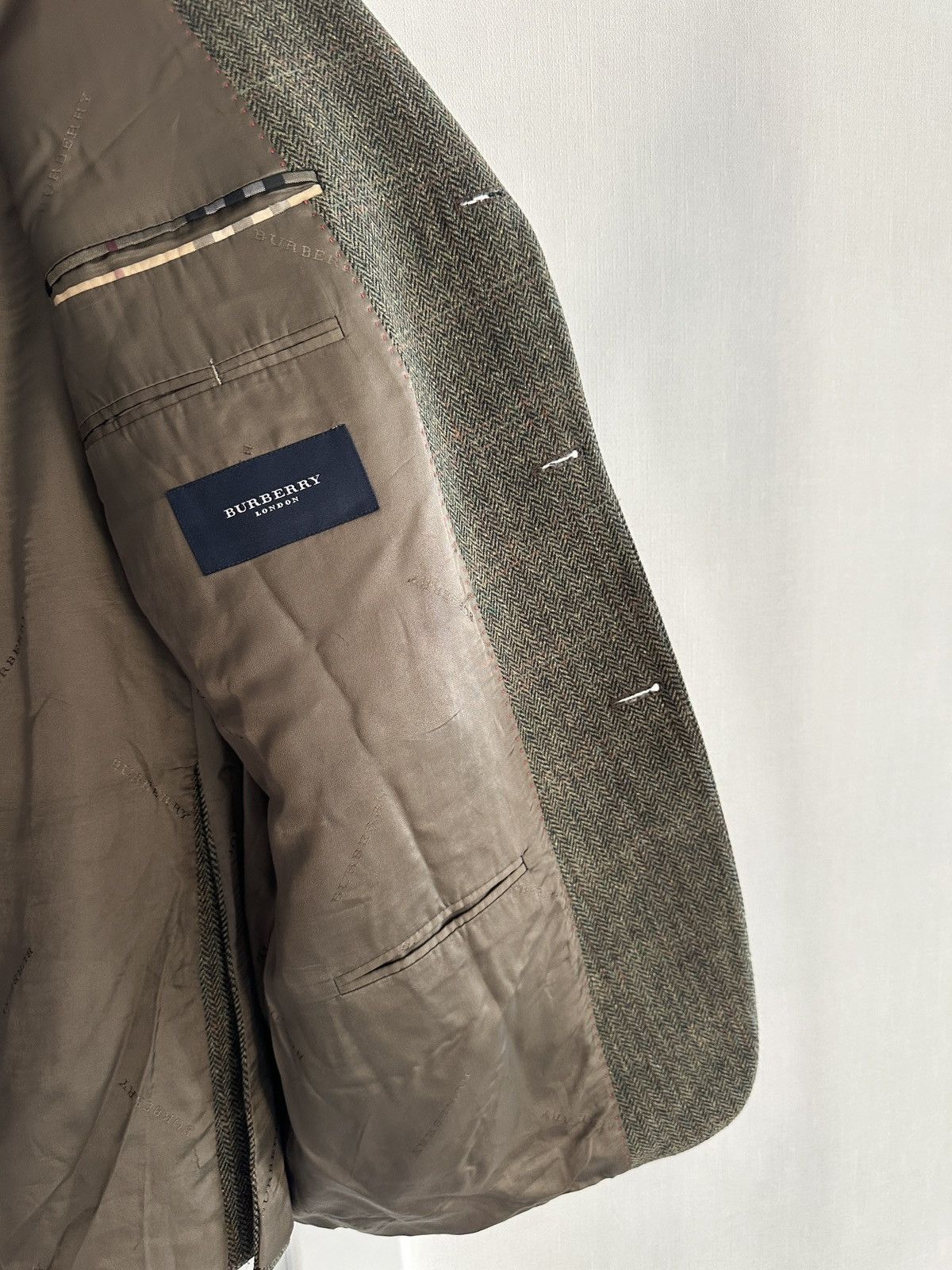 Burberry Vintage Burberry Wool Jacket / Blazer Size US L / EU 52-54 / 3 - 3 Thumbnail