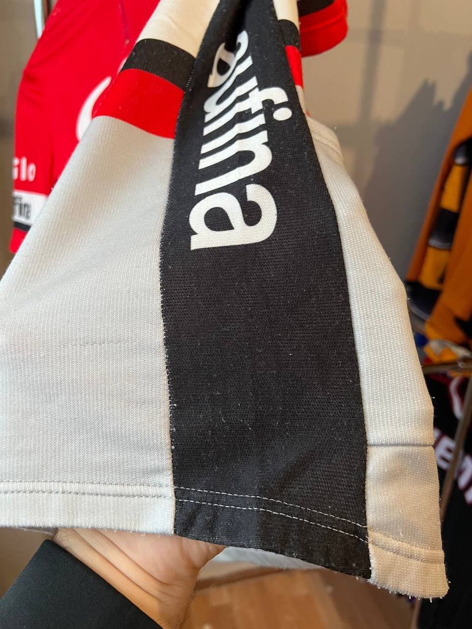 Vintage RARE 1978/86 CILO AUFINA TEAM SWITZERLAND CYCLING BIKEJERSEY Size US M / EU 48-50 / 2 - 15 Thumbnail