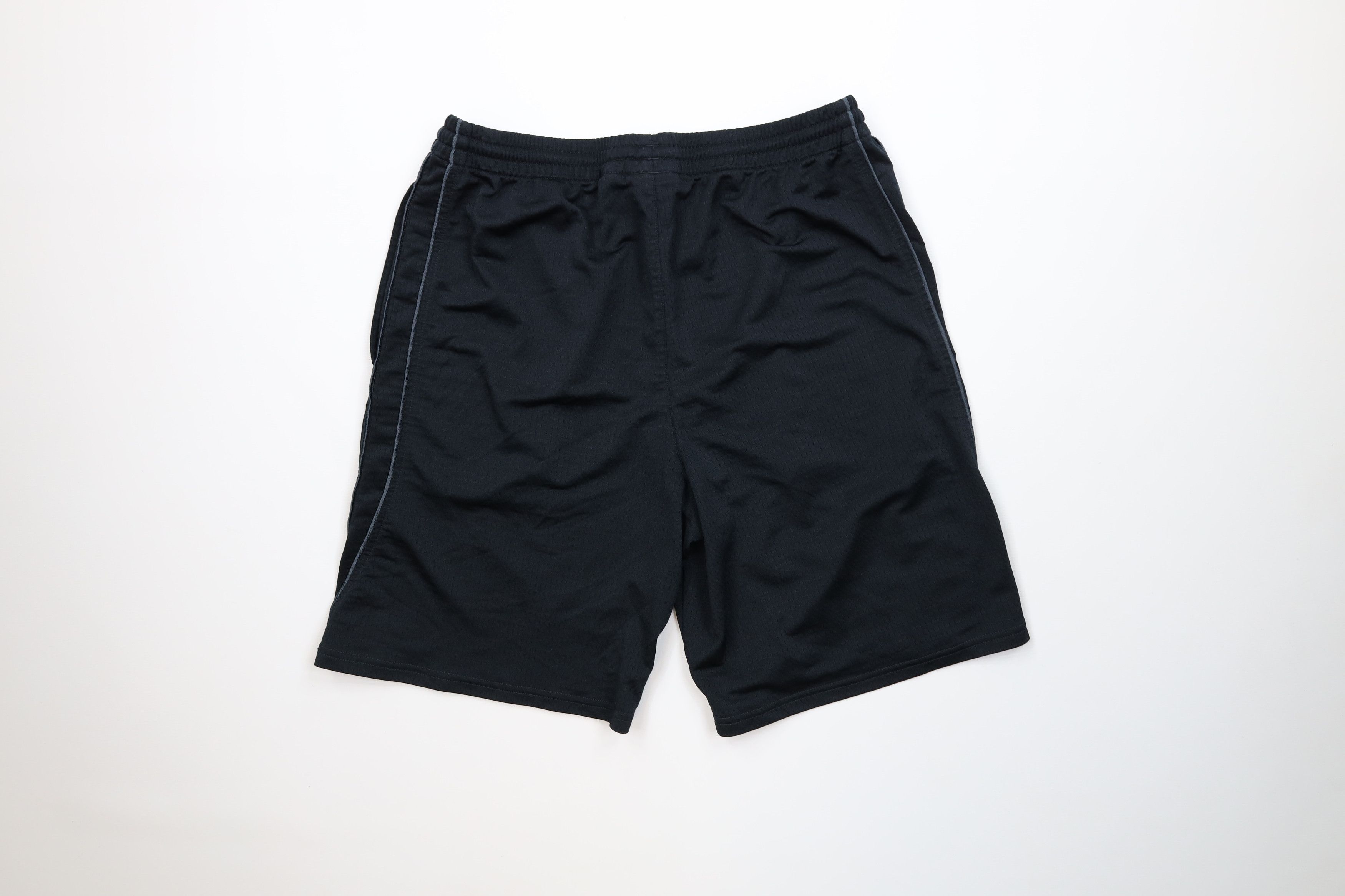 Reebok Vintage Reebok Mesh Above Knee Gym Training Shorts Black Size US 34 / EU 50 - 9 Thumbnail