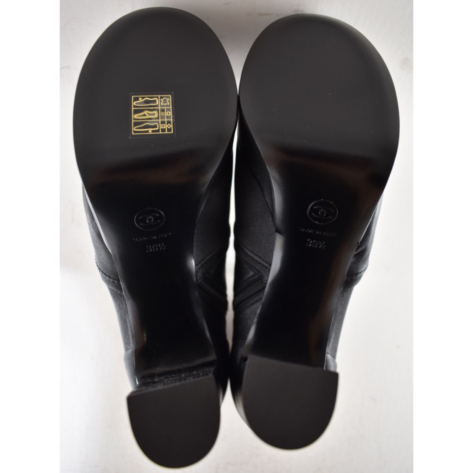 Chanel Chanel 24K Lambskin CC Ankle Platform Block Heel Bootie 39.5 Size US 8.5 / IT 38.5 - 17 Thumbnail