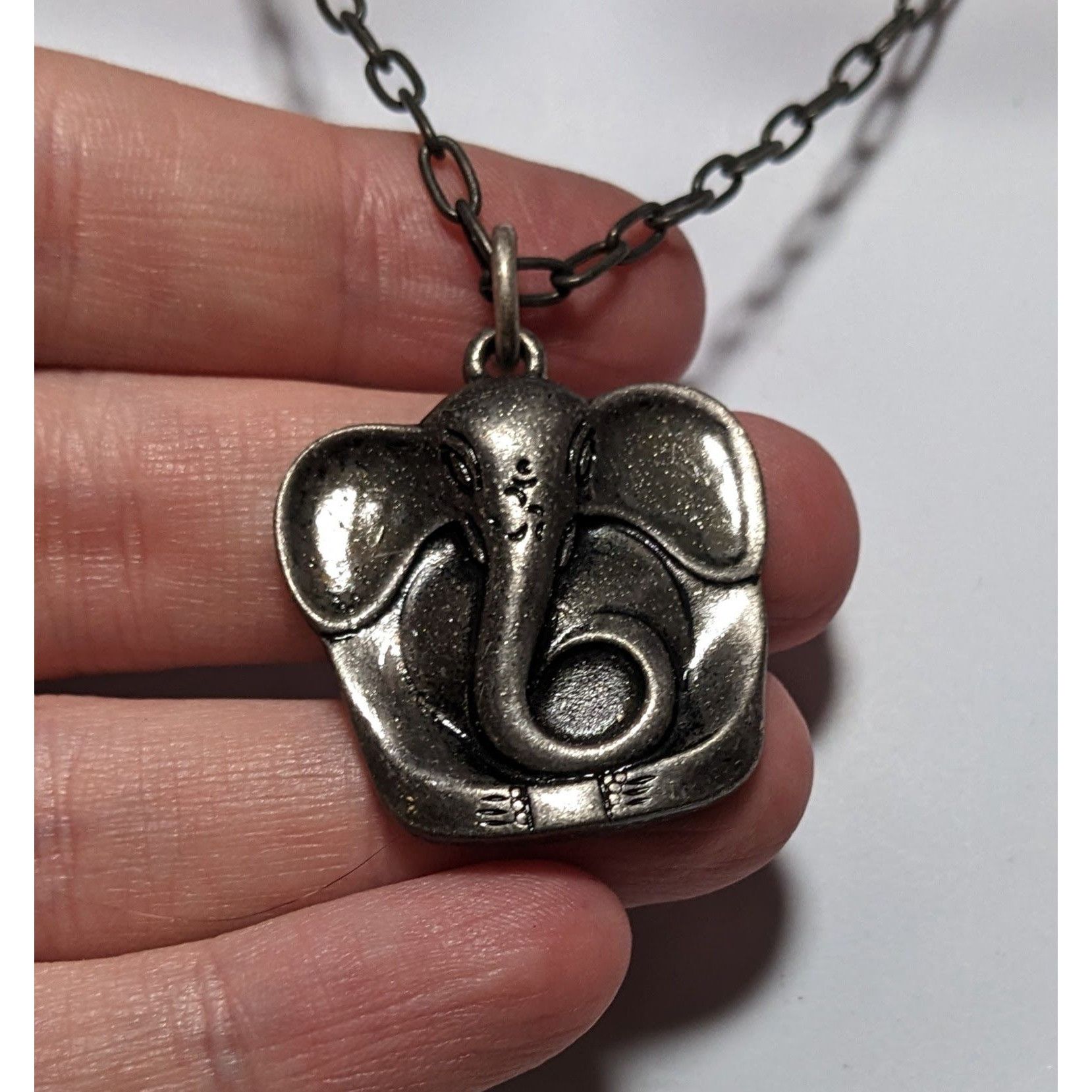 Other Axcess Liz Claiborne Silver Elephant Necklace Size ONE SIZE - 10 Thumbnail