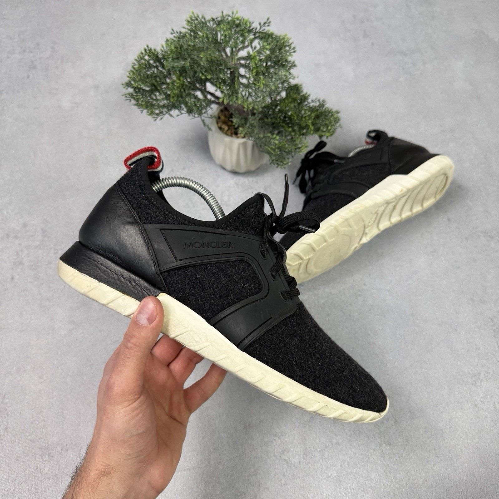 Moncler Moncler Emilien Low Top Trainers Sneakers Black 42 EUR; 9 US Size US 9 / EU 42 - 1 Thumbnail