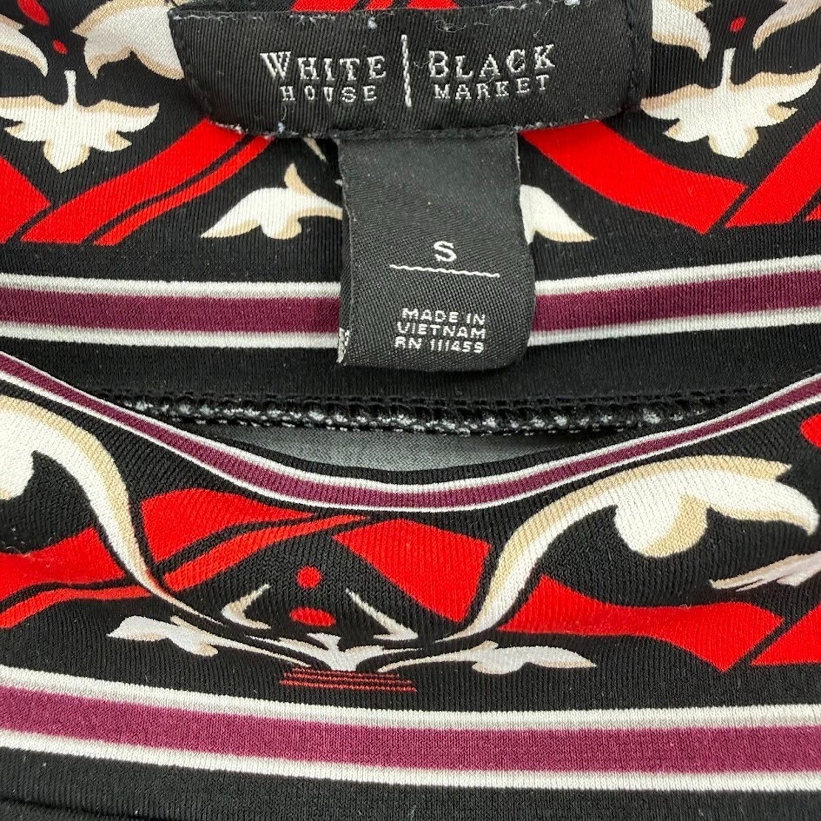 White House Black Market WHBM Sheath Dress Small Black Red Print 3/4 Sleeve Stretch Size S / US 4 / IT 40 - 3 Thumbnail