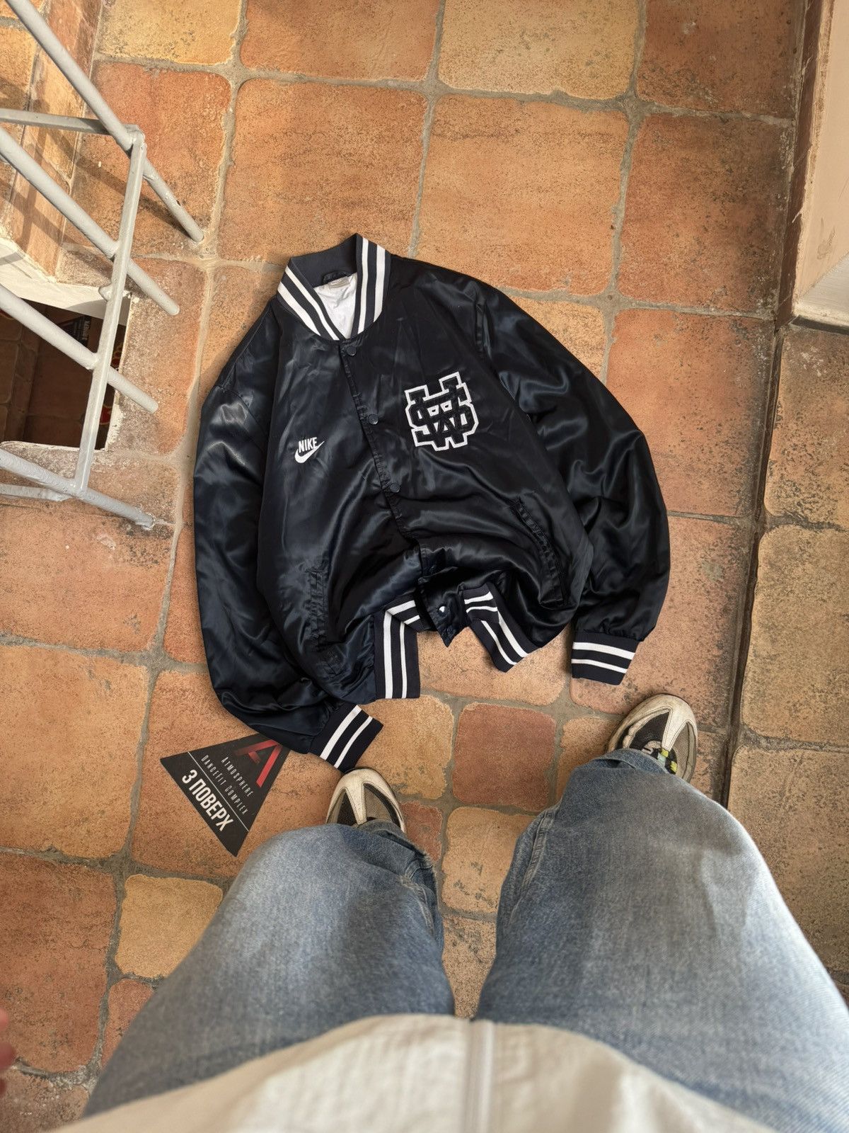 Nike Nike Sportswear Varsity Bomber Jacket Y2K 00ss Size US L / EU 52-54 / 3 - 1 Thumbnail