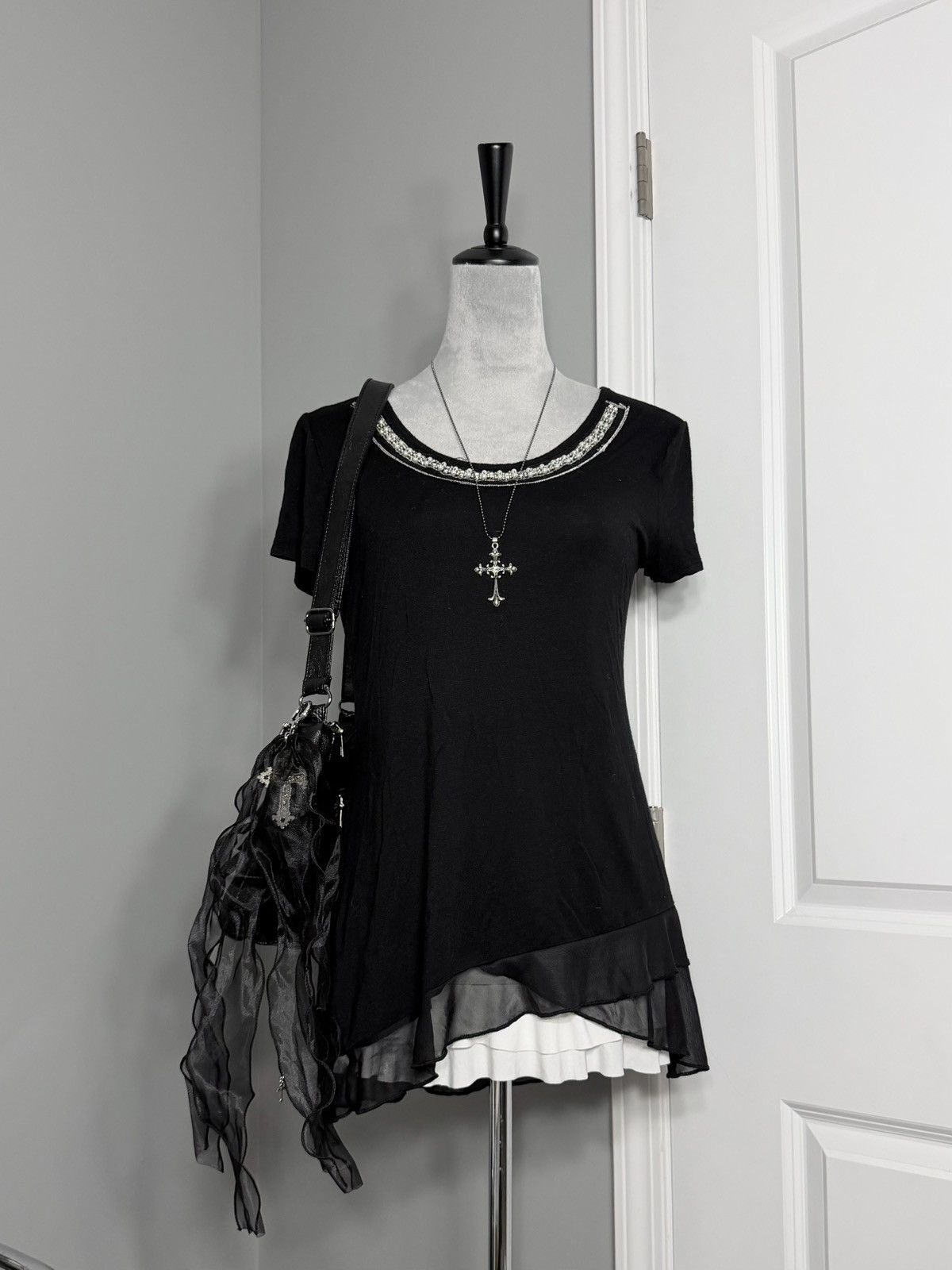 Other Black Short Sleeve Long Length Tunic Embellished Neckline Size M / US 6-8 / IT 42-44 - 5 Thumbnail