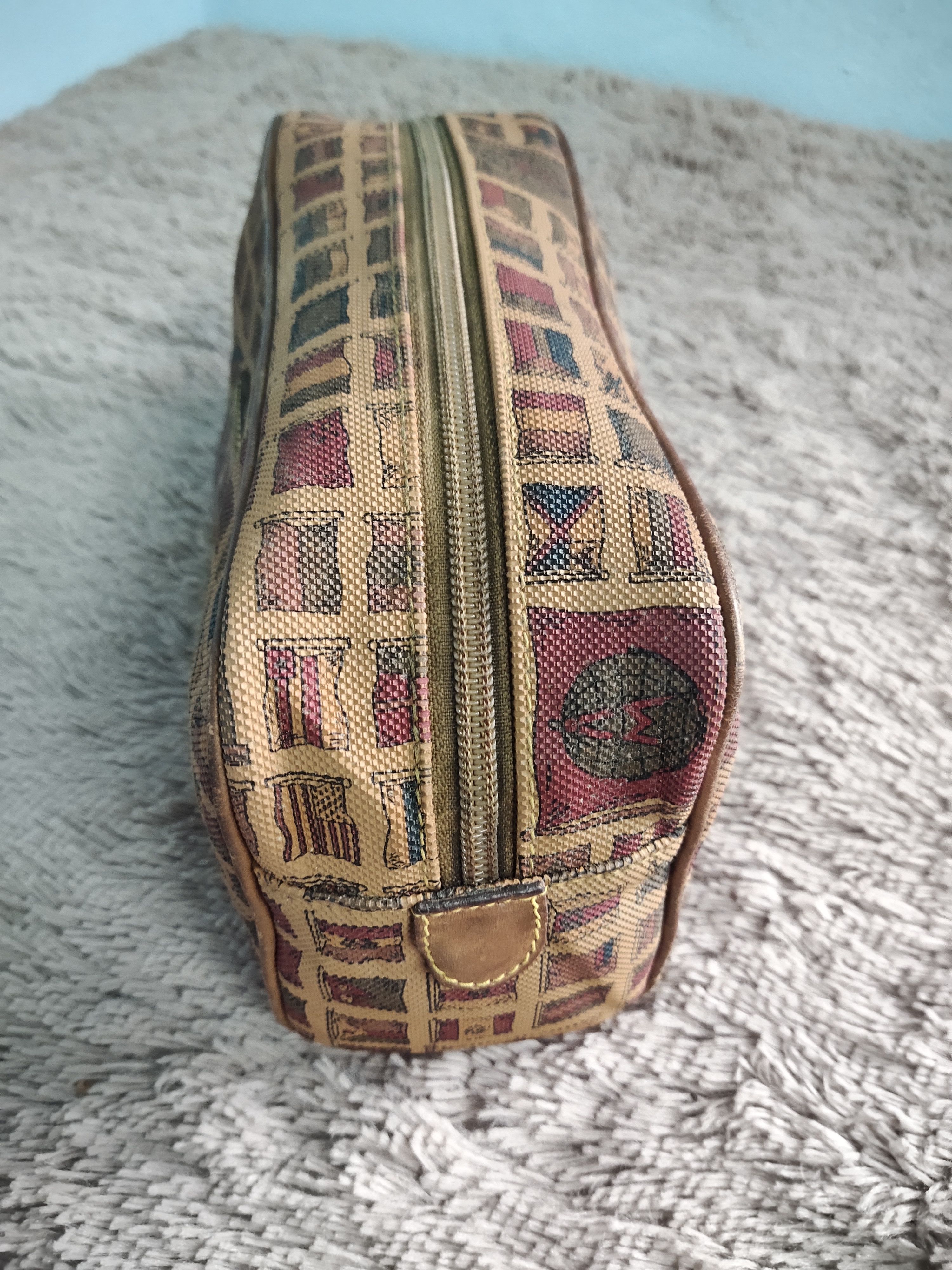 Alviero Martini × Vintage Authentic Alviero Martini clutch bag Size ONE SIZE - 9 Thumbnail