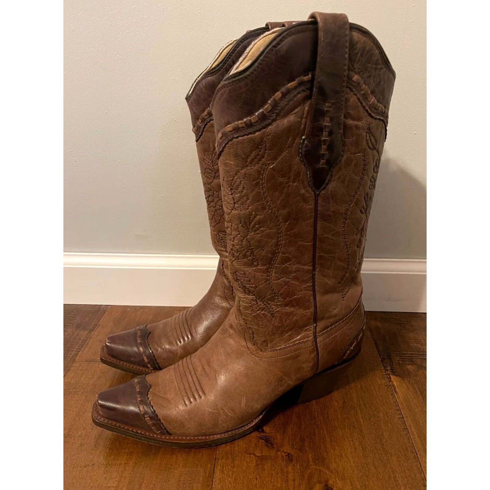 Vintage Corral Boots Western Cowboy Boots Brown Embroidered Floral Ladies Womens 9M Size US 9 / IT 39 - 5 Thumbnail