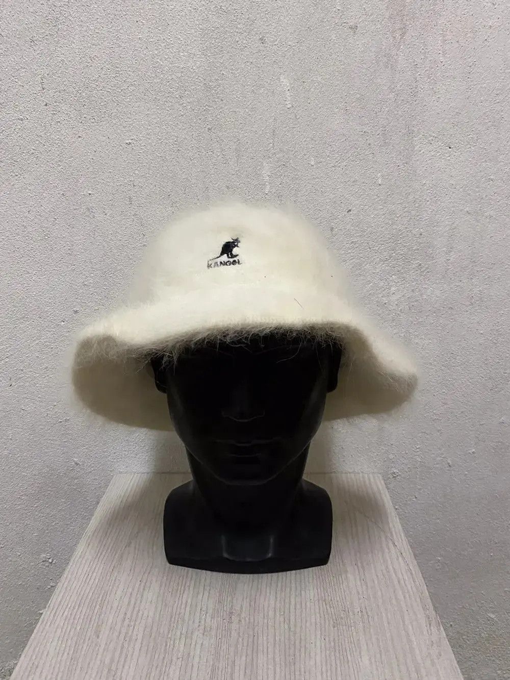 Kangol Kangol Small Logo Fur Bucket Hat Size ONE SIZE - 2 Thumbnail